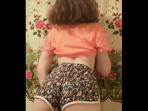 ❤️ Sexy ung babe tar av seg shortsen på kamera ❤️ Superporno hos oss no.higlass.ru ❤
